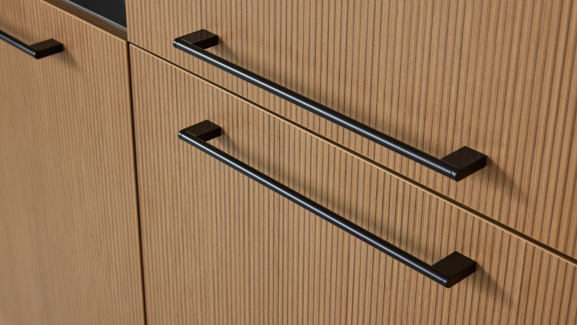 Interliving Küche Serie 3082 mit SIEMENS Einbaugeräten