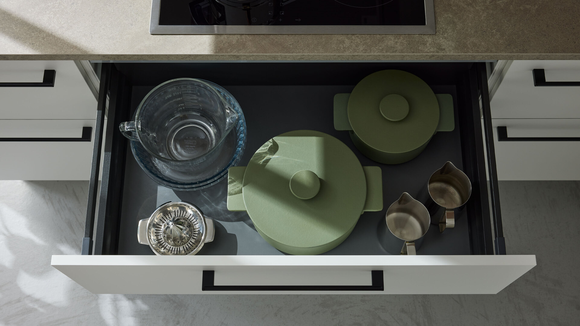 Interliving Küche Serie 3082 mit SIEMENS Einbaugeräten