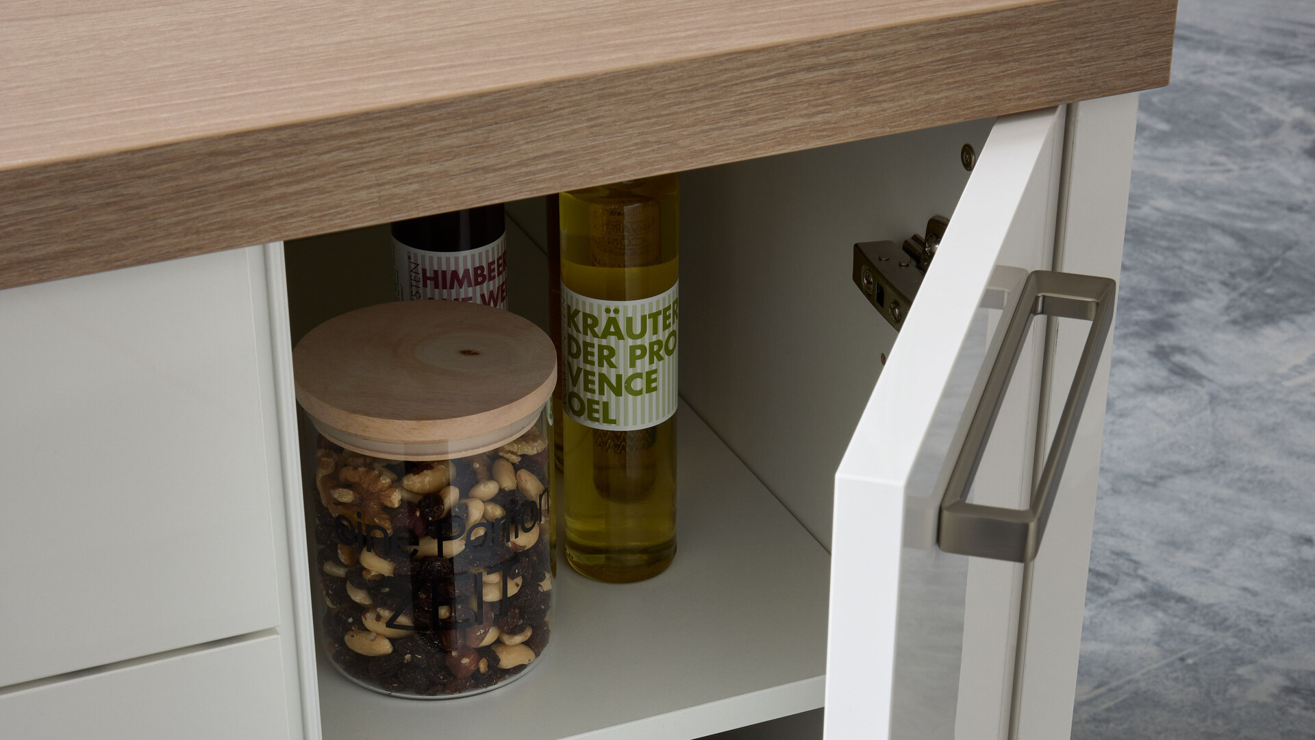 Interliving Küche Serie 3081 mit privileg Einbaugeräten