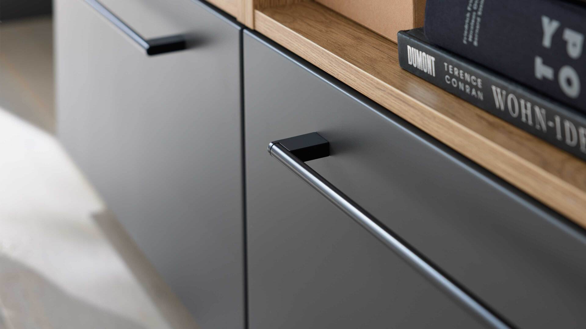 Interliving Küche Serie 3070 mit SIEMENS-Einbaugeräten