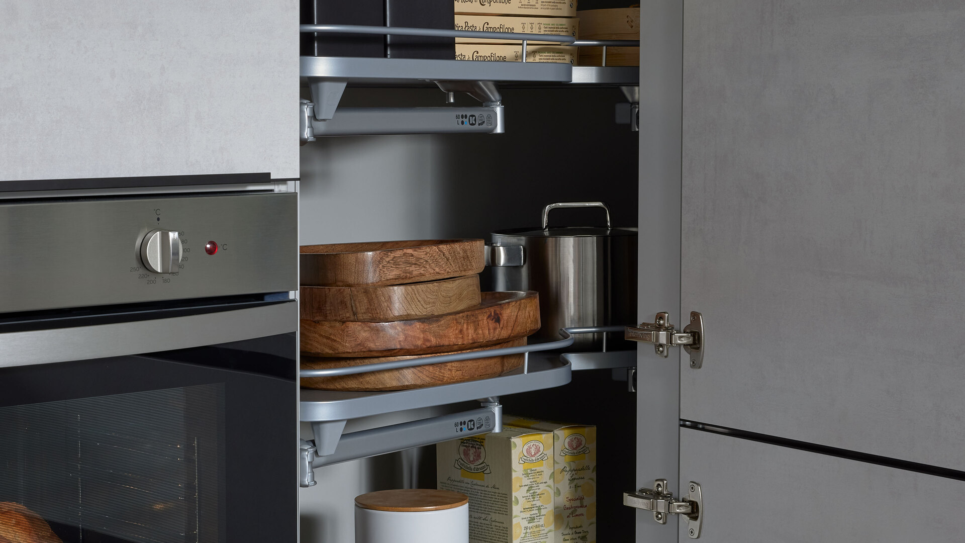 Interliving Küche Serie 3080 mit privileg Einbaugeräten